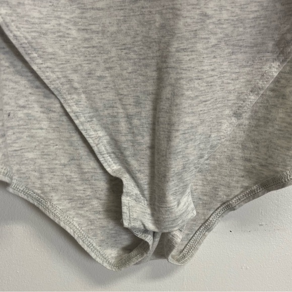 Old Navy Bodysuit Womens Size XXL Gray Sleeveless One Piece Snap Closure - Picture 3 of 9